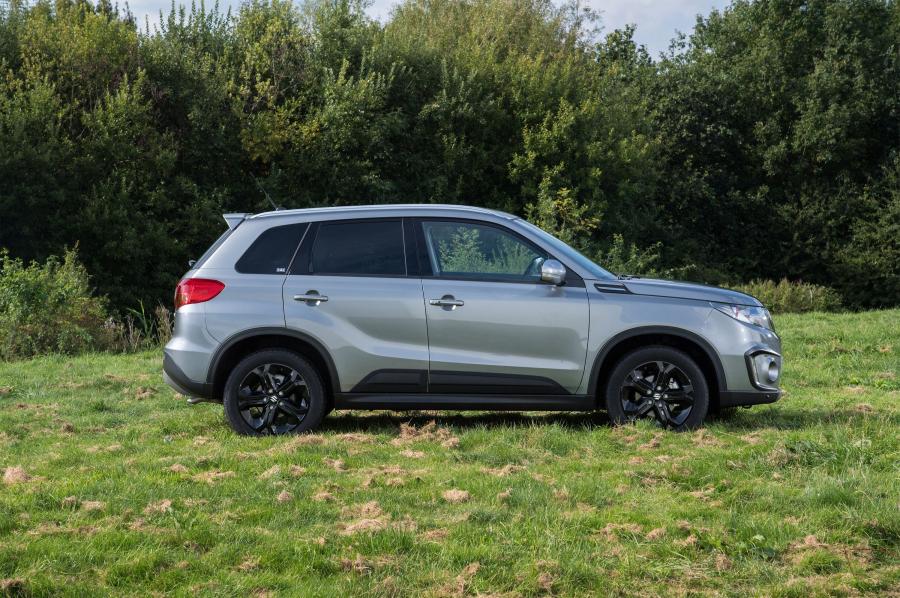  Suzuki Vitara S 2015 года  (UK) (фото 38 из 42)